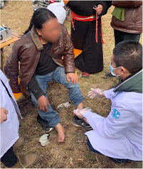 深入甘孜藏区义诊